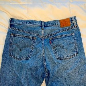 Never worn Levi 501 skinny jeans